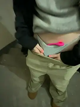 Alexandria Balenciaga online show from January 2025 06:53:02 PM