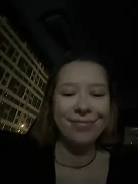 Alexandria Balenciaga online show from March 2025 08:41:02 PM