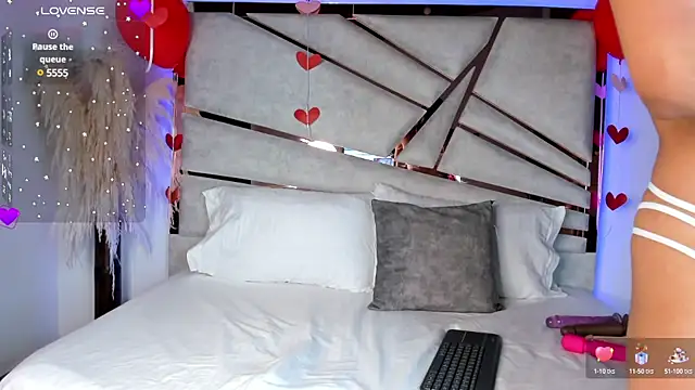 Snapshot of ssofijohnsonx chatting on February 2025 11:57:02 AM ssofijohnsonx online show from February 2025 11:57:02 AM