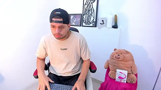 EnriquevillaF online show from January 2025 11:52:01 AM