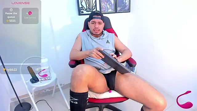 EnriquevillaF online show from January 2025 09:20:01 PM