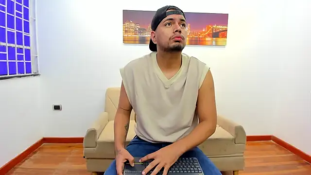 EnriquevillaF online show from January 2025 11:43:01 AM