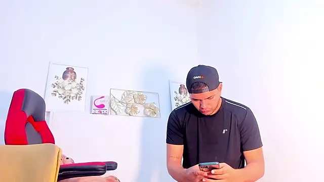 EnriquevillaF online show from January 2025 03:41:01 PM