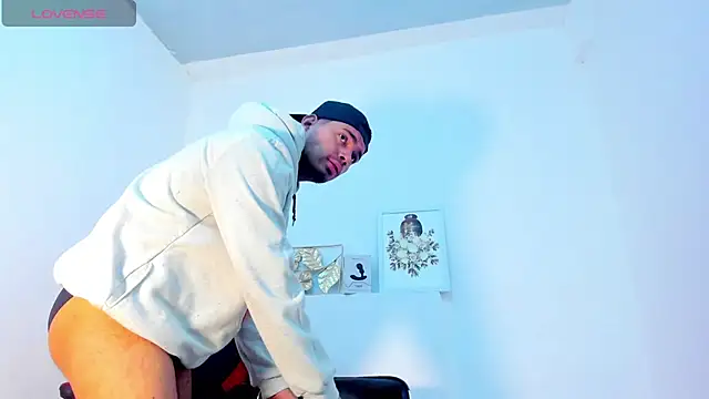 EnriquevillaF online show from January 2025 12:58:02 PM