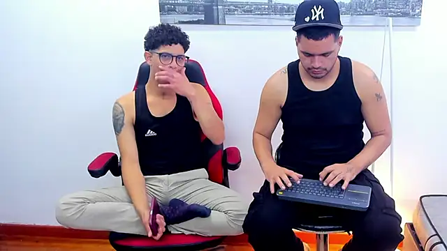 EnriquevillaF online show from February 2025 08:56:01 PM