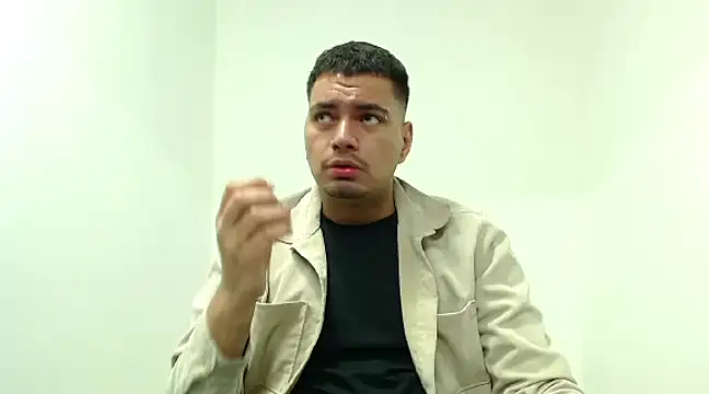 EnriquevillaF online show from February 2025 09:58:02 PM