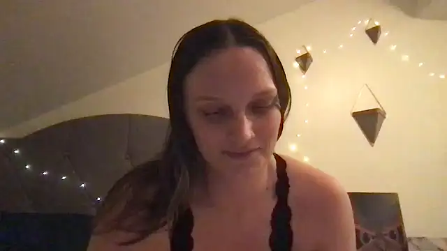 justpeachybaby online show from February 2025 04:57:01 AM