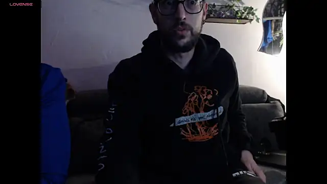 wawarruis online show from February 2025 11:32:02 PM