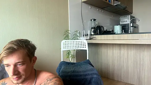 YourMarsLove online show from January 2025 02:04:02 AM