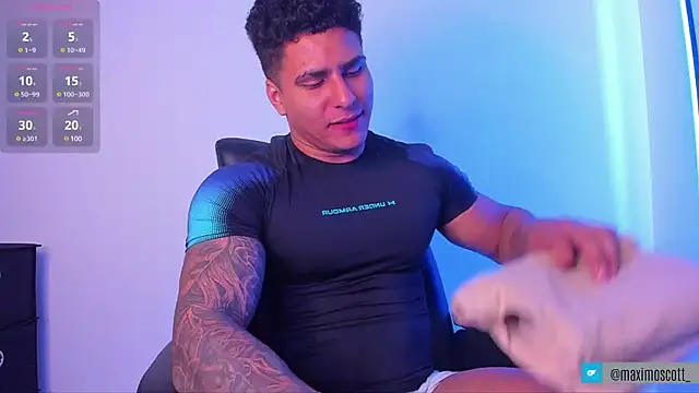 Snapshot of Maximoscott chatting on February 2025 01:11:02 PM Maximoscott online show from February 2025 01:11:02 PM