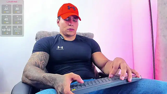 Snapshot of Maximoscott chatting on March 2025 06:16:01 PM Maximoscott online show from March 2025 06:16:01 PM