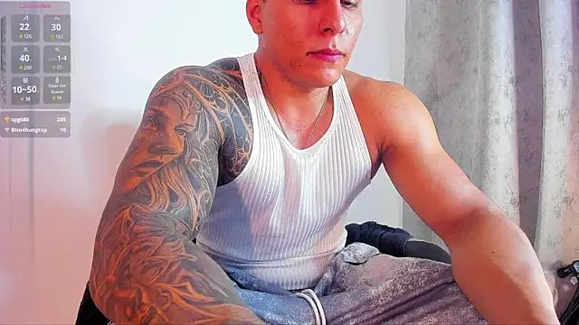 Snapshot of Maximoscott chatting on March 2025 02:51:01 AM Maximoscott online show from March 2025 02:51:01 AM