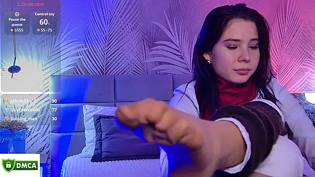 Emma plux online show from October 2025 08:21:02 PM