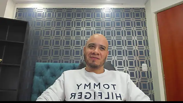 Snapshot of jacob_lewitt chatting on February 2025 12:08:02 AM jacob lewitt online show from February 2025 12:08:02 AM