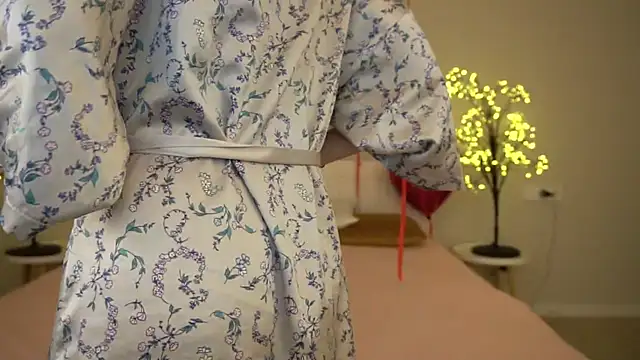 Snapshot of AnnaElys chatting on February 2025 09:43:01 PM AnnaElys online show from February 2025 09:43:01 PM