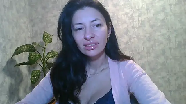 LissaBlossom online show from September 2025 04:25:01 AM