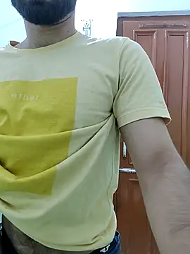 TOPMOON001 online show from October 2025 08:15:01 PM