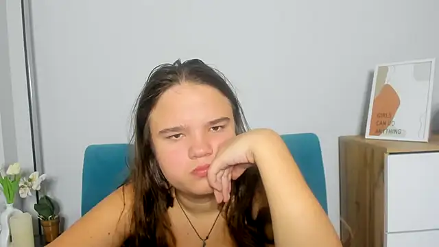 AdeleCruz online show from October 2025 07:09:01 AM