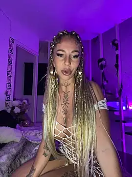 Snapshot of CheekyChels chatting on January 2025 11:27:02 PM CheekyChels online show from January 2025 11:27:02 PM