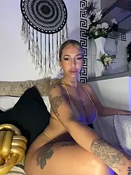 Snapshot of CheekyChels chatting on February 2025 10:09:01 PM CheekyChels online show from February 2025 10:09:01 PM