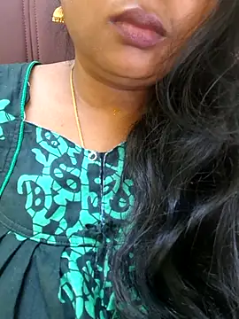 Snapshot of kanikasree chatting on October 2025 05:52:01 AM kanikasree online show from October 2025 05:52:01 AM