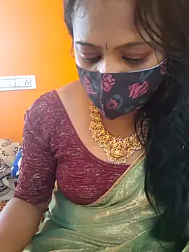 Snapshot of kanikasree chatting on October 2025 04:47:01 AM kanikasree online show from October 2025 04:47:01 AM