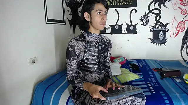 Snapshot of boysLittle chatting on October 2025 02:30:02 AM boysLittle online show from October 2025 02:30:02 AM