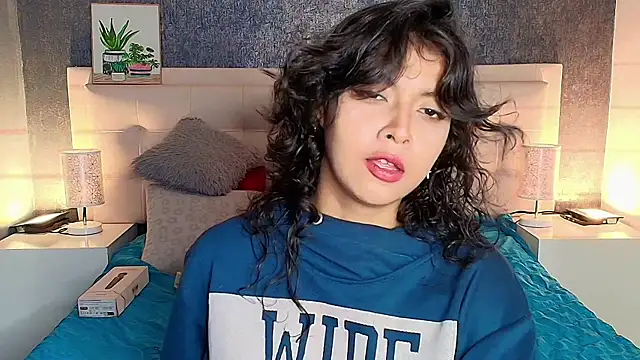 Snapshot of gabriela_cortez chatting on February 2025 12:14:01 AM gabriela cortez online show from February 2025 12:14:01 AM