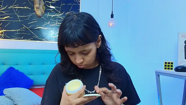 Snapshot of gabriela_cortez chatting on October 2025 12:12:02 PM gabriela cortez online show from October 2025 12:12:02 PM