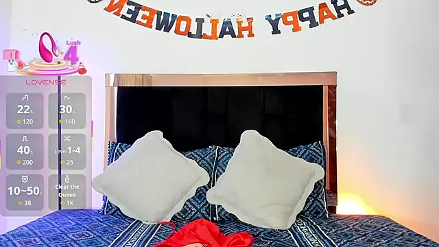 Snapshot of Carorosse chatting on October 2025 06:18:01 PM Carorosse online show from October 2025 06:18:01 PM