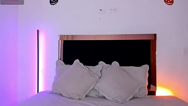 Snapshot of Carorosse chatting on October 2025 07:32:01 PM Carorosse online show from October 2025 07:32:01 PM