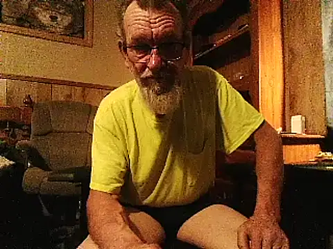 Snapshot of Aldick68 chatting on March 2025 05:52:02 AM Aldick68 online show from March 2025 05:52:02 AM