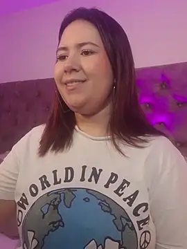 Snapshot of zoes_milee chatting on October 2025 11:42:02 AM zoes milee online show from October 2025 11:42:02 AM