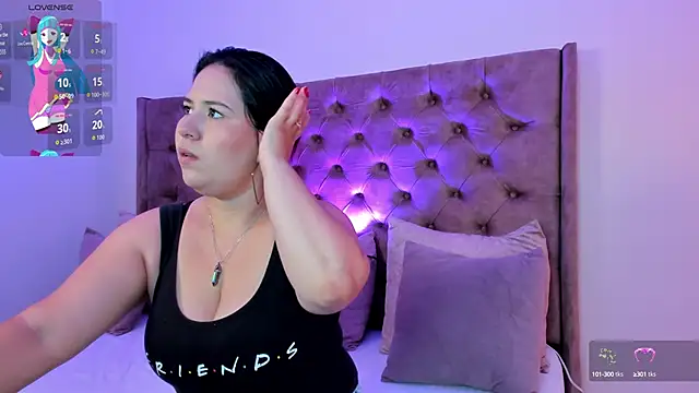 Snapshot of zoes_milee chatting on October 2025 11:21:02 AM zoes milee online show from October 2025 11:21:02 AM