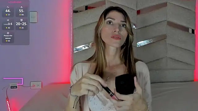 Snapshot of RubiSharqui_ chatting on October 2025 12:50:02 PM RubiSharqui online show from October 2025 12:50:02 PM