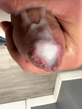 latinofhot online show from November 2025 09:26:02 PM