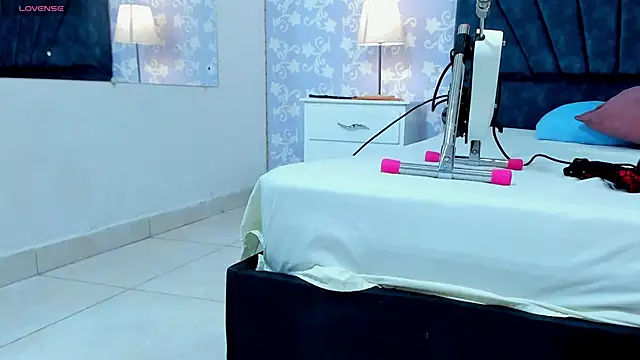 Snapshot of SalomeSimonz chatting on November 2025 07:24:02 PM SalomeSimonz online show from November 2025 07:24:02 PM