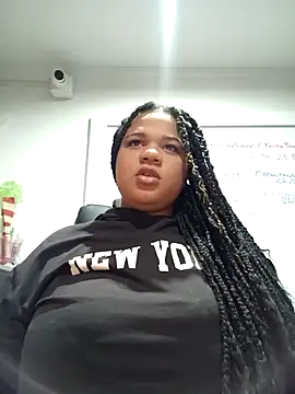 Snapshot of kym__x chatting on January 2025 02:22:01 AM kym x online show from January 2025 02:22:01 AM