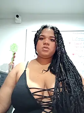 Snapshot of kym__x chatting on January 2025 12:27:01 PM kym x online show from January 2025 12:27:01 PM