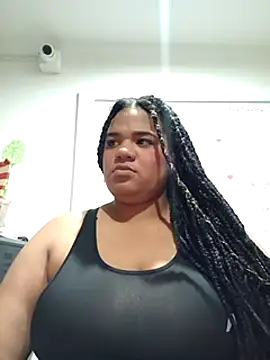 Snapshot of kym__x chatting on February 2025 04:39:02 PM kym x online show from February 2025 04:39:02 PM