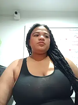 Snapshot of kym__x chatting on March 2025 02:42:02 PM kym x online show from March 2025 02:42:02 PM