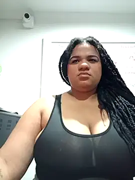 Snapshot of kym__x chatting on March 2025 05:45:01 PM kym x online show from March 2025 05:45:01 PM