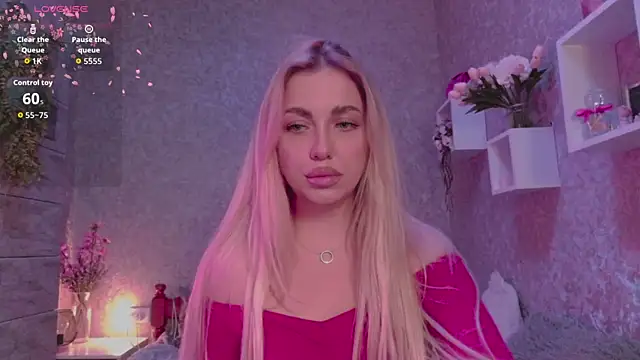 Mika Rayy online show from October 2025 06:18:02 PM