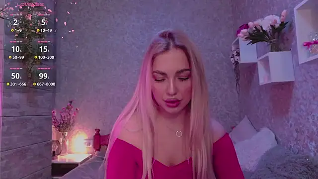 Mika Rayy online show from October 2025 06:52:02 PM