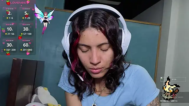 Snapshot of Lovelyamyy chatting on October 2025 03:27:01 AM Lovelyamyy online show from October 2025 03:27:01 AM