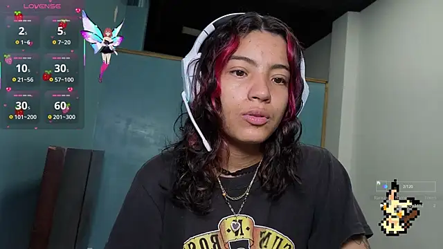 Snapshot of Lovelyamyy chatting on October 2025 04:40:02 PM Lovelyamyy online show from October 2025 04:40:02 PM