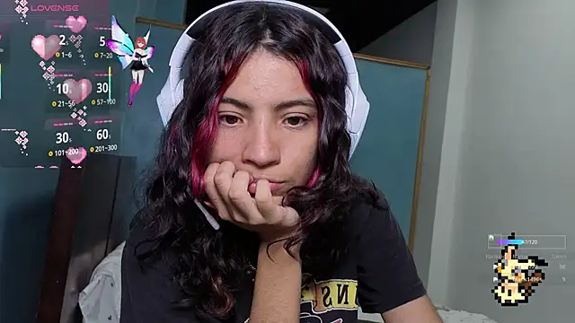 Snapshot of Lovelyamyy chatting on October 2025 06:03:01 AM Lovelyamyy online show from October 2025 06:03:01 AM