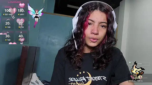 Snapshot of Lovelyamyy chatting on October 2025 02:40:02 PM Lovelyamyy online show from October 2025 02:40:02 PM