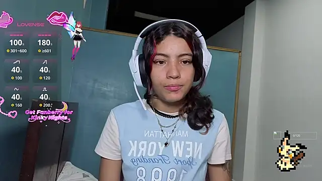 Snapshot of Lovelyamyy chatting on October 2025 02:04:02 AM Lovelyamyy online show from October 2025 02:04:02 AM