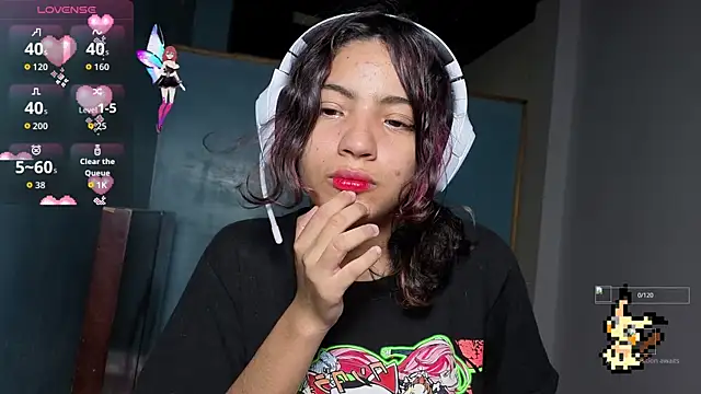 Snapshot of Lovelyamyy chatting on November 2025 01:11:01 PM Lovelyamyy online show from November 2025 01:11:01 PM